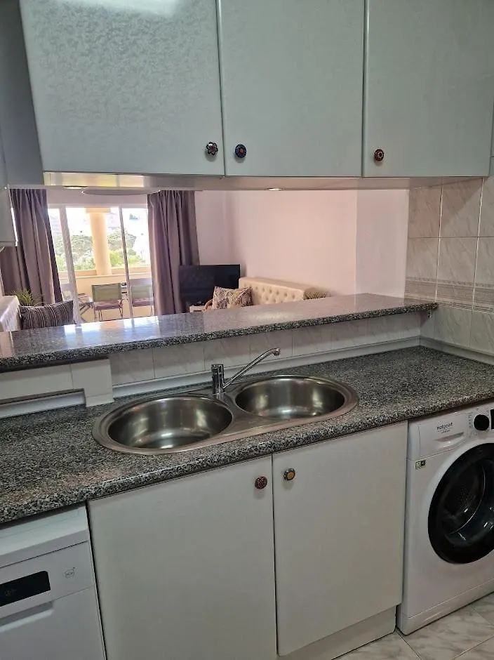Apartamento T2 Palmeira Gale-Praia Da Gale Guia  0*, Guia (Faro)